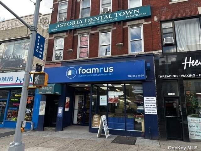 Building Photo - 30-60-60 Steinway St
