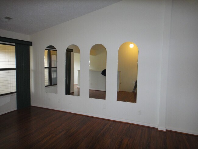 living room - 19257 Surrey Ln