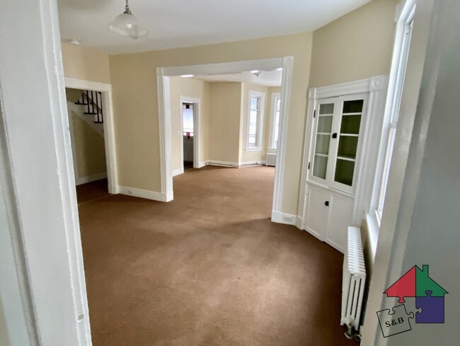 Building Photo - 22 Lincoln Ave