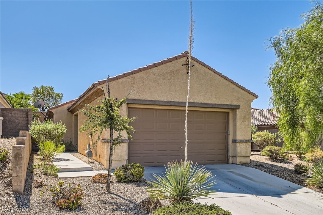 Foto principal - 2651 Dirleton Pl