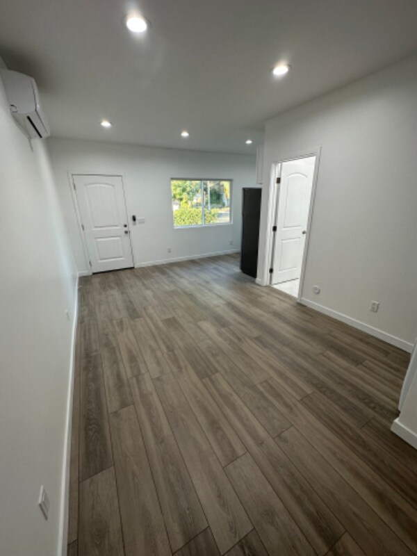 Foto del edificio - 17114 Cantlay St
