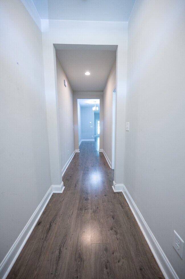 Foto del edificio - 7801 Montview Rd
