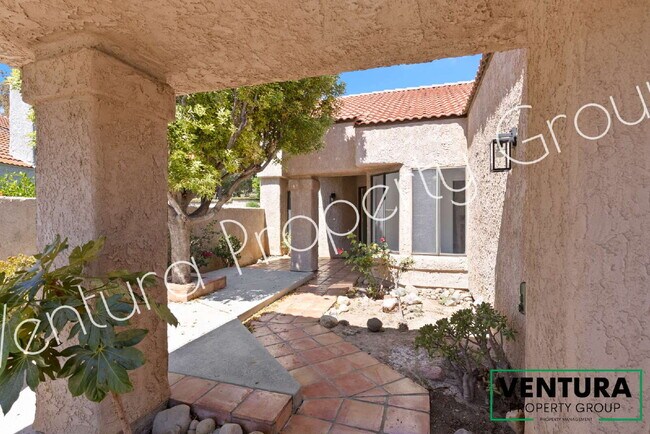 Foto del edificio - Clean 3-Bedroom, 2 Baths with large yard in Moorpark – Comfort & Convenience Await!