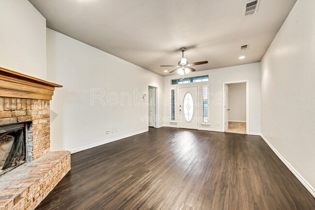 Foto del edificio - 1231 Shelby Dr