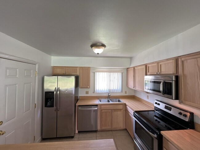 Foto del edificio - 5523 Westbrook Dr
