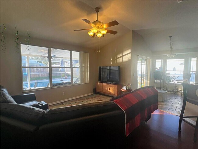 Foto del edificio - 1442 Lake Shore Ranch Dr