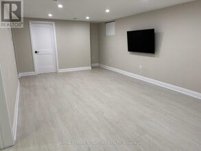 Building Photo - 357 Rossland Rd E