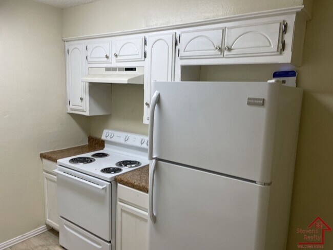 Foto del edificio - 2110 NW Lindy Ave