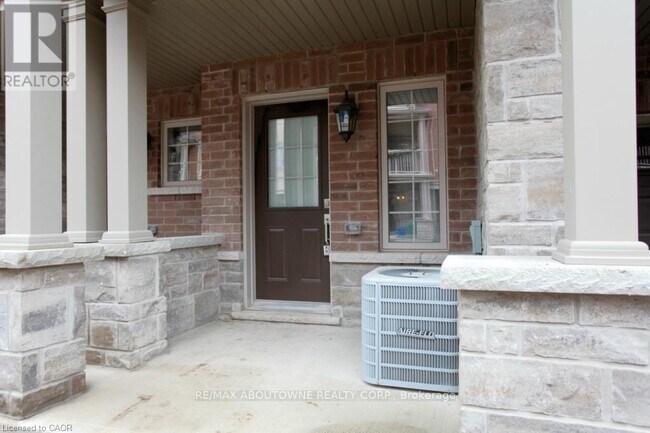 Photo du bâtiment - 1401 Plains Rd E