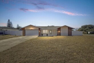 Building Photo - 7012 Pin Cherry Ln