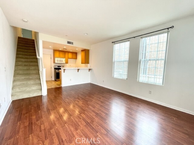 Foto del edificio - 15447 Pomona Rincon Rd
