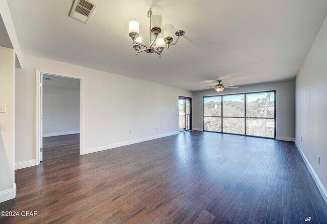 Building Photo - 151 Coyote Pass