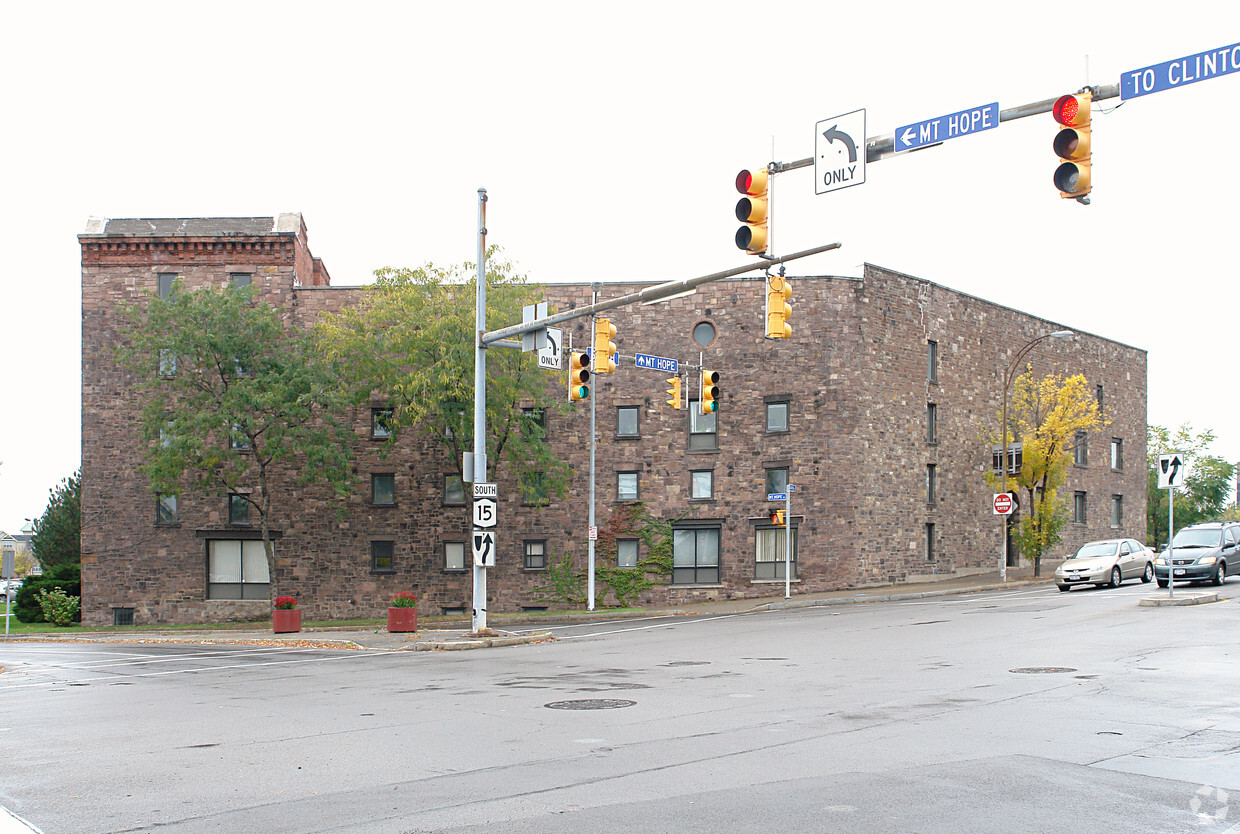 Building Photo - 1 Mount Hope Ave