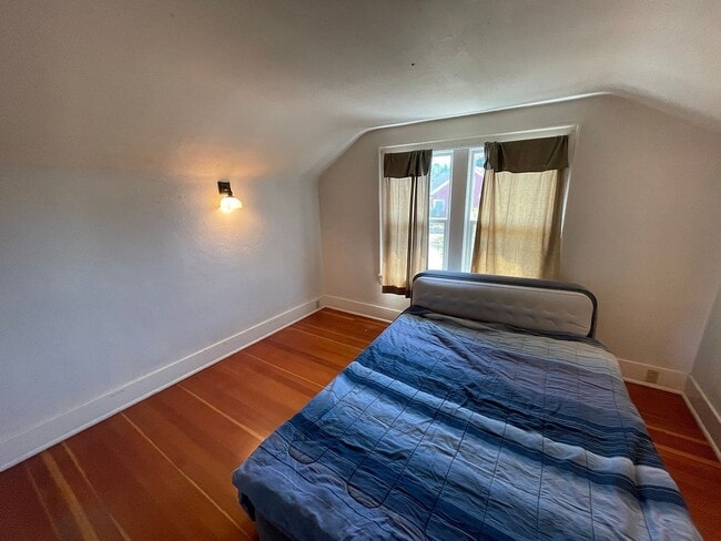 Foto del edificio - 3420 Commercial Ave