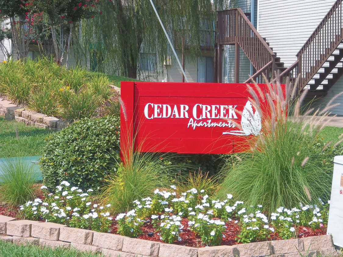 Primary Photo - Cedar Creek Apartments