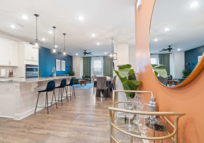 Building Photo - 1010 Falling Rock Pl