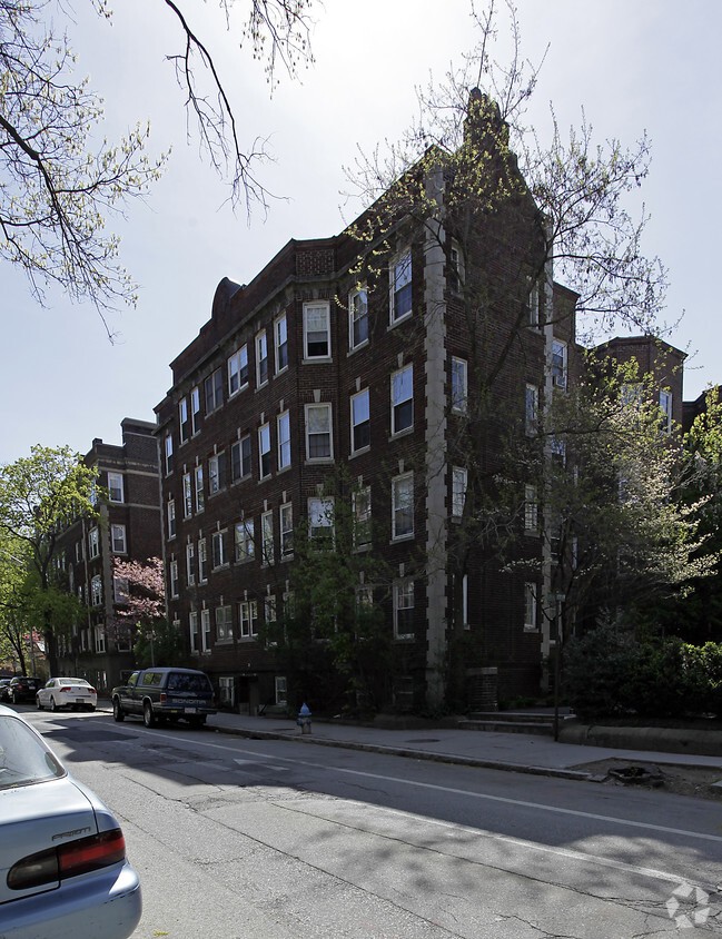 Primary Photo - Chauncy Court Apartments