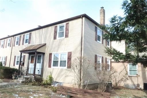 Primary Photo - 161 Rose St