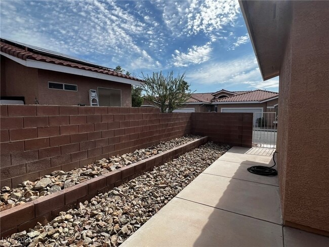 Building Photo - 2854 Red Rooster Ct