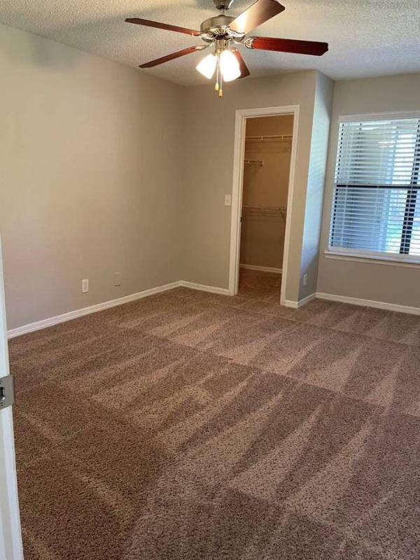 Primary Photo - 110 Cottonwood Dr