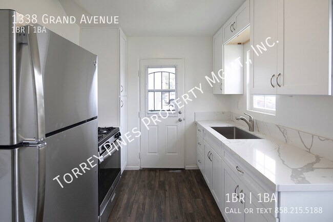 Building Photo - Gorgeous 1 Bed/1 Bath Cottage in the Heart...