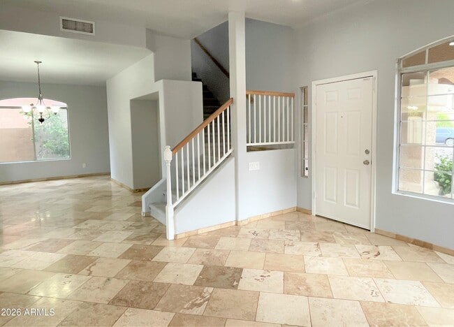 Foto del edificio - 5164 W Ross Dr