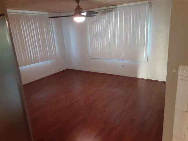 Building Photo - 2111 Hess Dr