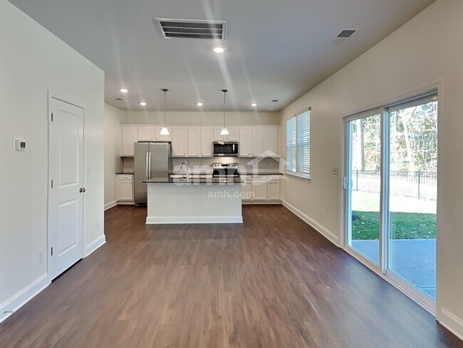 Building Photo - 7421 Garrett Court