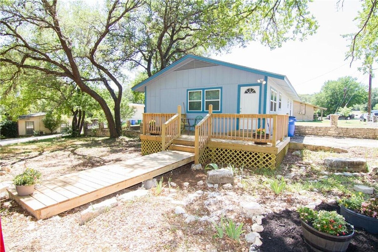Primary Photo - Beautifully updated home!