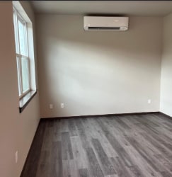 Foto del edificio - 1688 River Walk Ln