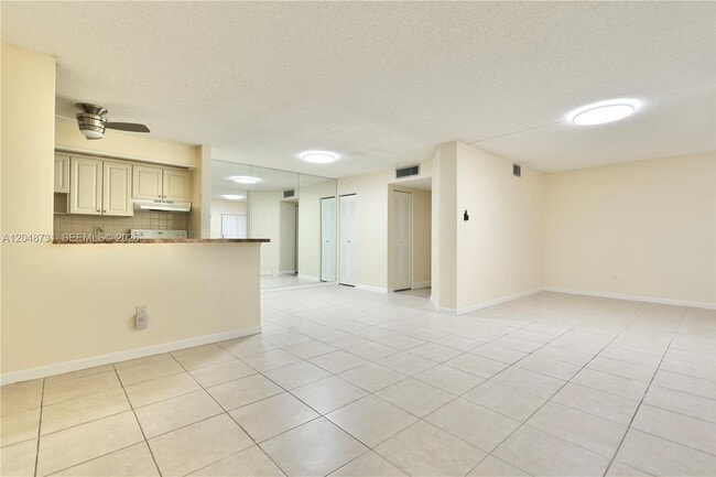 Building Photo - 9448 S Belfort Cir