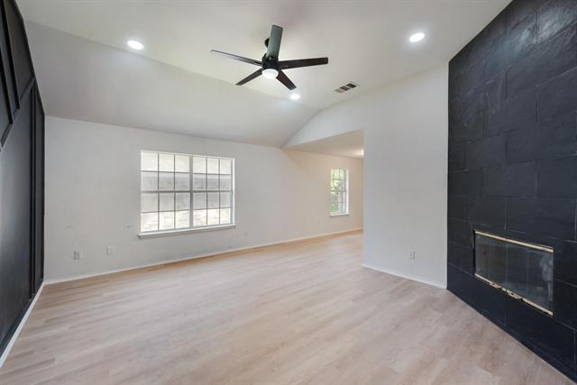 Building Photo - 2531 Las Villas Ave