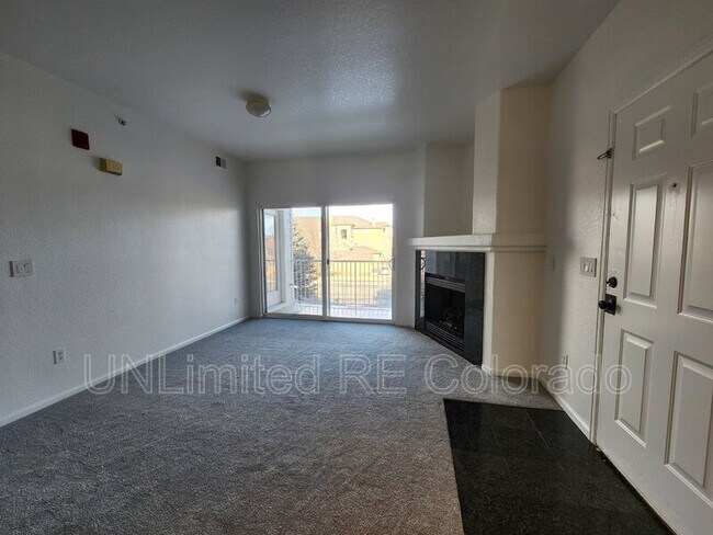 Building Photo - 15700 E Jamison Dr