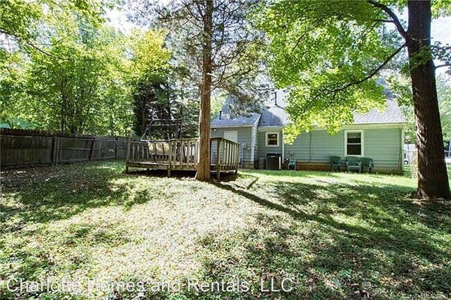 Foto del edificio - 4 br, 2 bath House - 6515 Burning Bush