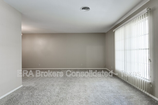 Foto del edificio - 3214 Leyte St