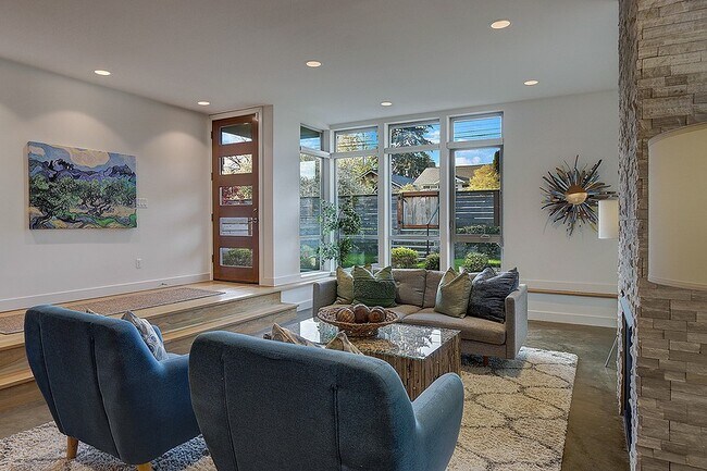 Foto del edificio - 741 N 66th St