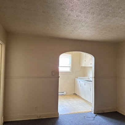 Foto del edificio - Downtown Front Royal 2 Bed, 1 Bath Apartment – Walk to Shops, Dining & Park