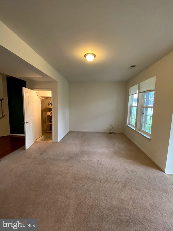 Building Photo - 120 Woodman Ct