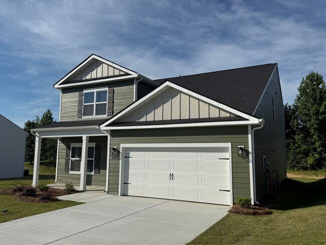 Foto del edificio - New Construction 5BR/3.5BA in Hawk’s Landing – Spacious Layout with Dual Owner’s Suites!