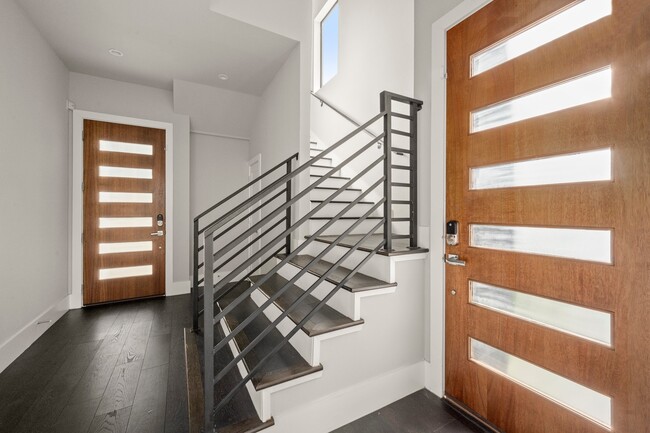 Building Photo - 1615 Wheeler Ave