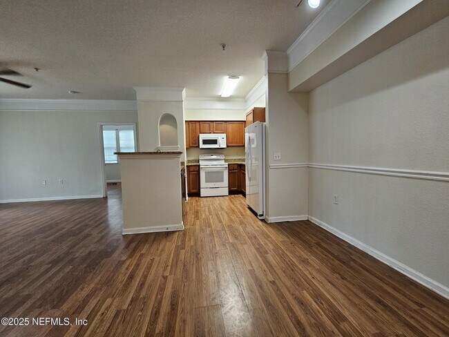 Foto del edificio - 8550 Touchton Rd