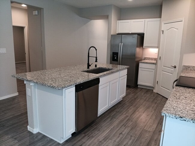 Building Photo - 1160 Vallecito Loop NW