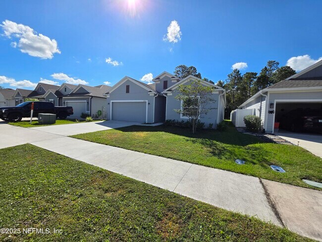 Building Photo - 3233 Crocus Ln