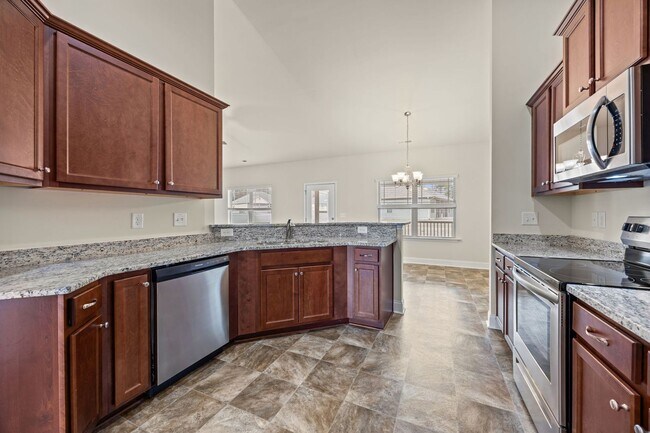 Foto del edificio - 4 Bed 2 Bath Ranch Near Downtown Lillington