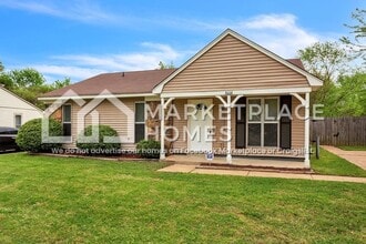 Building Photo - 3668 Barberry St