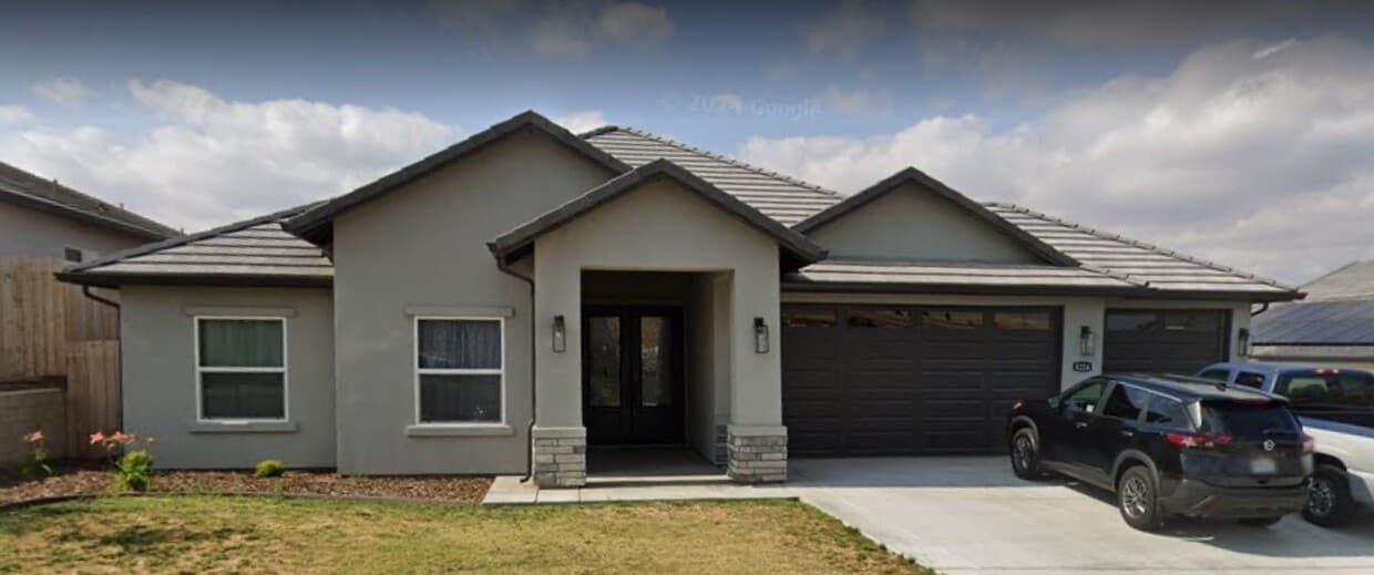 Primary Photo - East Bakersfield Custom Home for Rent!