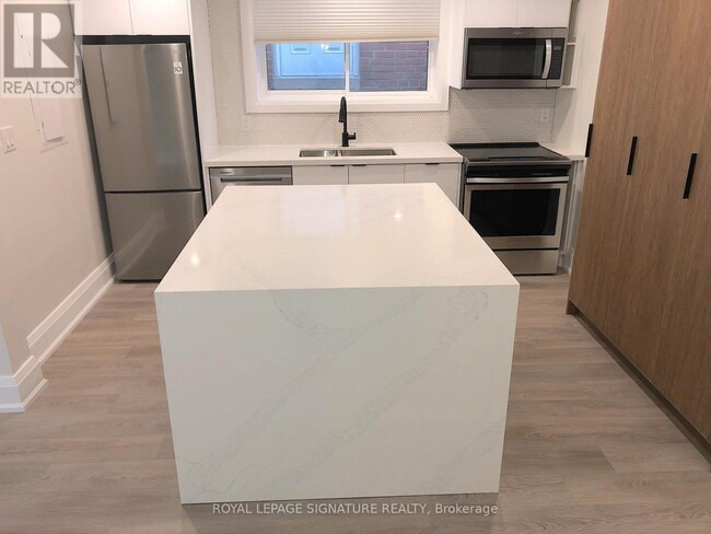 Building Photo - 218 Wheeler Ave