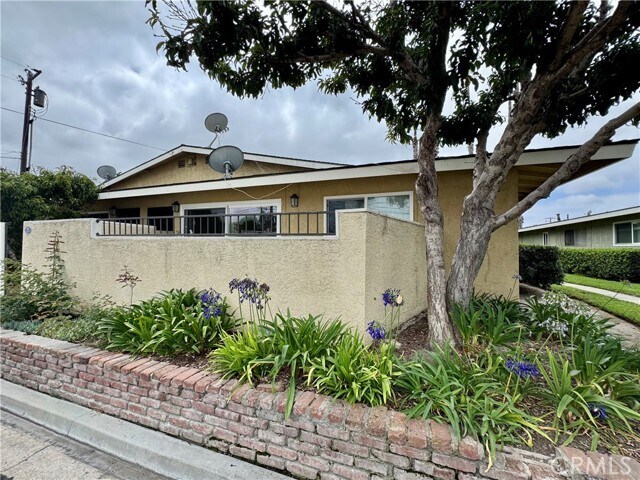 Foto principal - 6889 Homer St