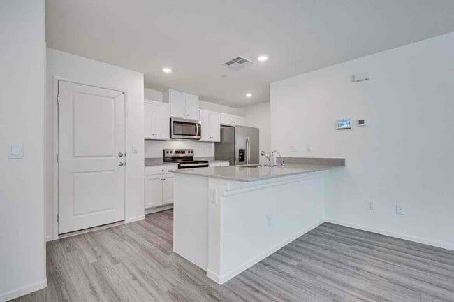 Building Photo - 6957 Honor Hl St