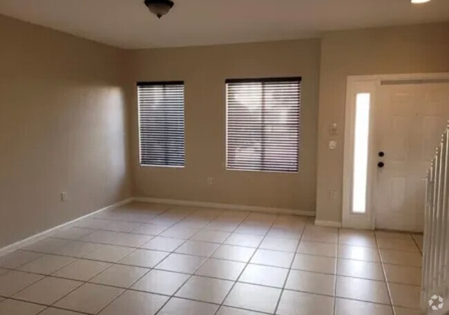 Building Photo - 2573 SW 83rd Ter